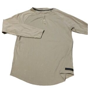 Alphalete Men's Medium Henley Long Sleeve Shirt Tan See Measurements